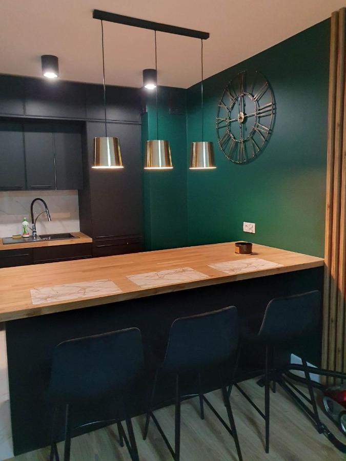 Apartament 3 Pokojowy Lub Pokoj W Mieszkaniu W Nowym Bloku วอร์ซอ ภายนอก รูปภาพ