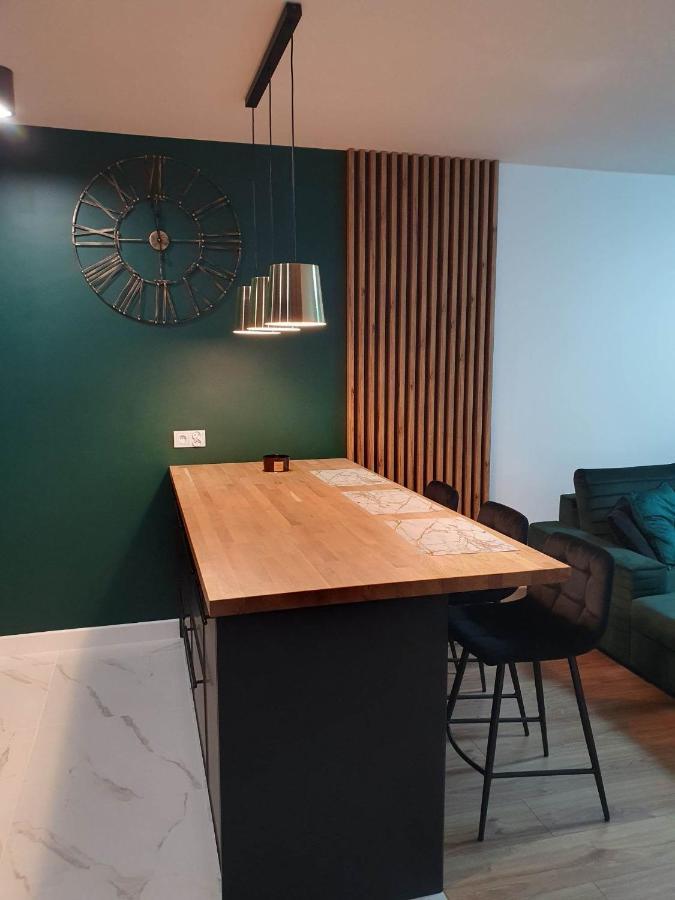 Apartament 3 Pokojowy Lub Pokoj W Mieszkaniu W Nowym Bloku วอร์ซอ ภายนอก รูปภาพ