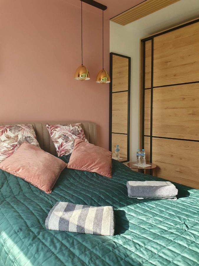 Apartament 3 Pokojowy Lub Pokoj W Mieszkaniu W Nowym Bloku วอร์ซอ ภายนอก รูปภาพ