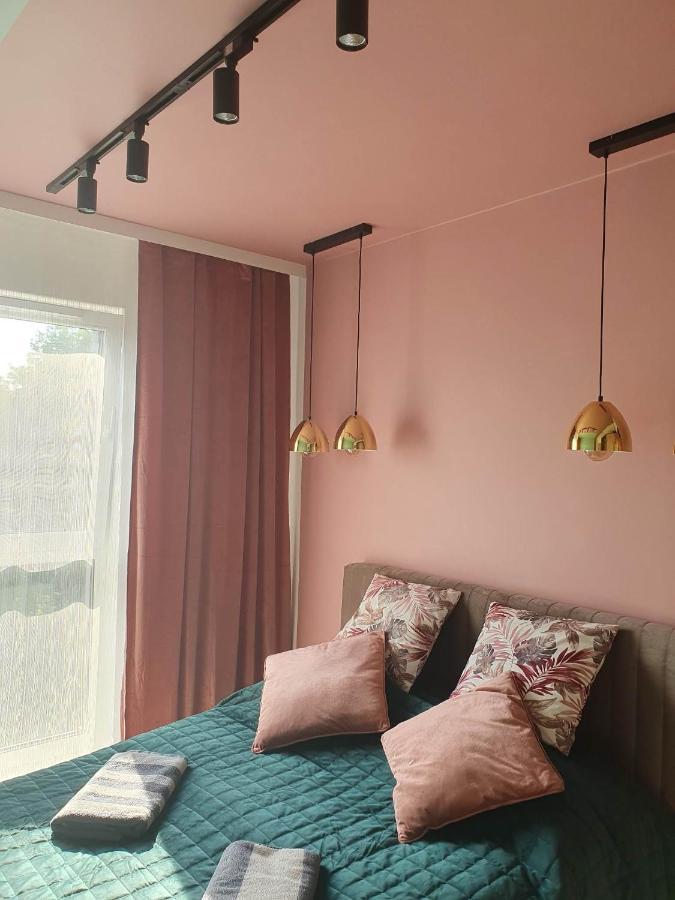 Apartament 3 Pokojowy Lub Pokoj W Mieszkaniu W Nowym Bloku วอร์ซอ ภายนอก รูปภาพ