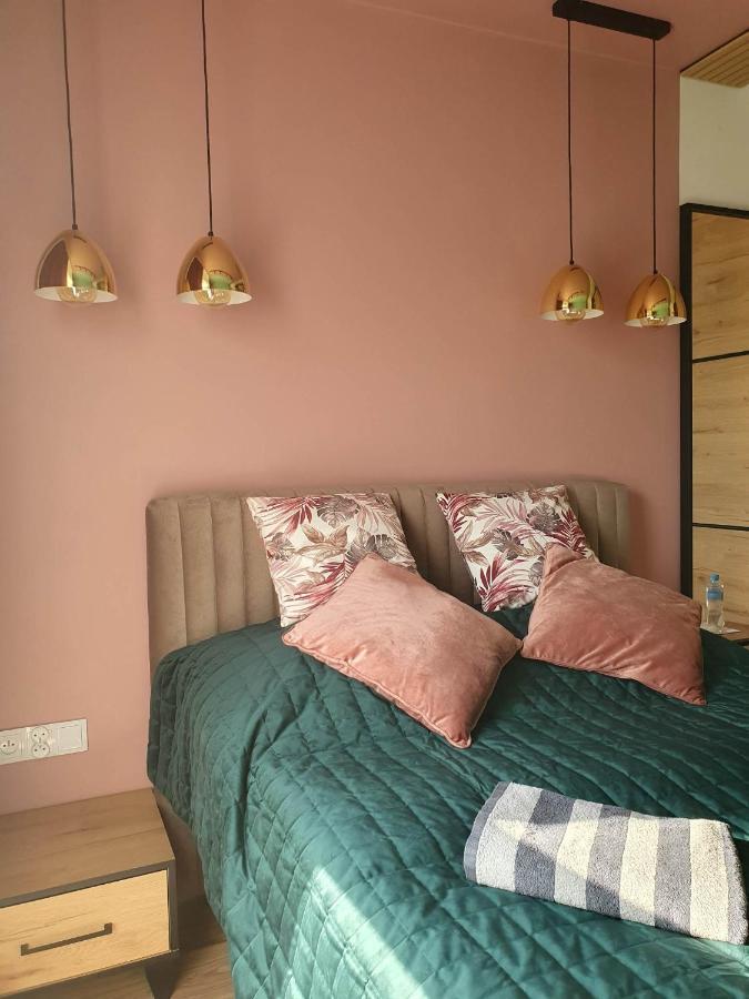 Apartament 3 Pokojowy Lub Pokoj W Mieszkaniu W Nowym Bloku วอร์ซอ ภายนอก รูปภาพ